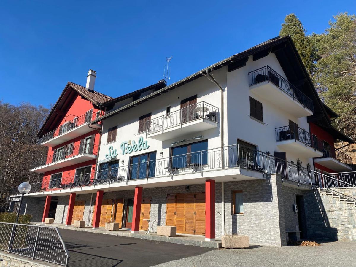 Albergo La Perla Craveggia Exterior foto