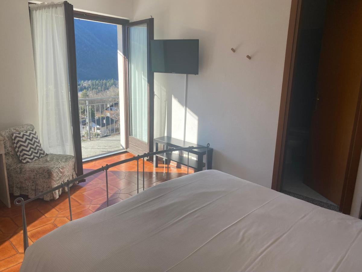 Albergo La Perla Craveggia Exterior foto